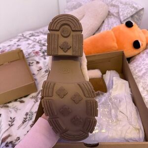 UGG Brooklyn Sunburst Heeled Boot